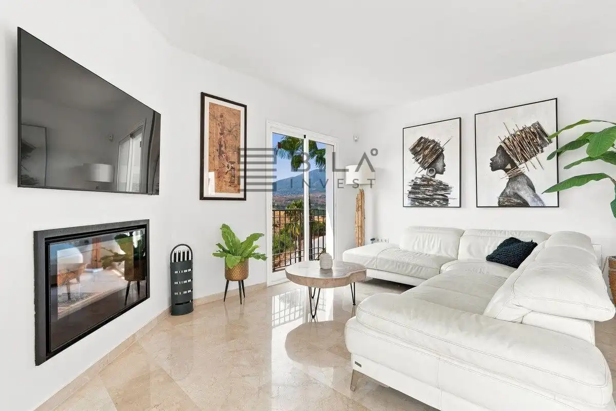 Villa avec piscine à vendre à Cerros del Aguila, imagen 9