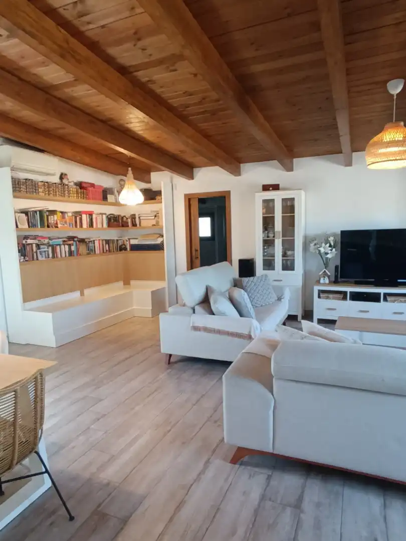 Living room of Houses for sale in Mejorada del Campo  with Heating, Private garden and Storage room