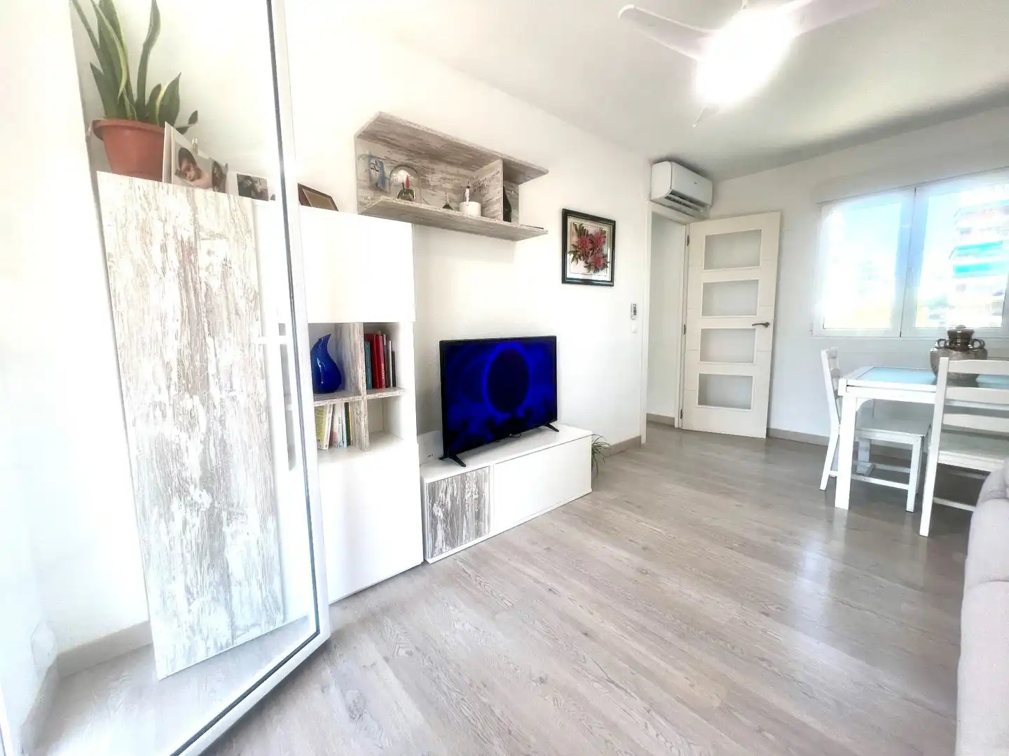 Living room of Flat for sale in Alicante / Alacant  with Air Conditioner, Heating and Terrace