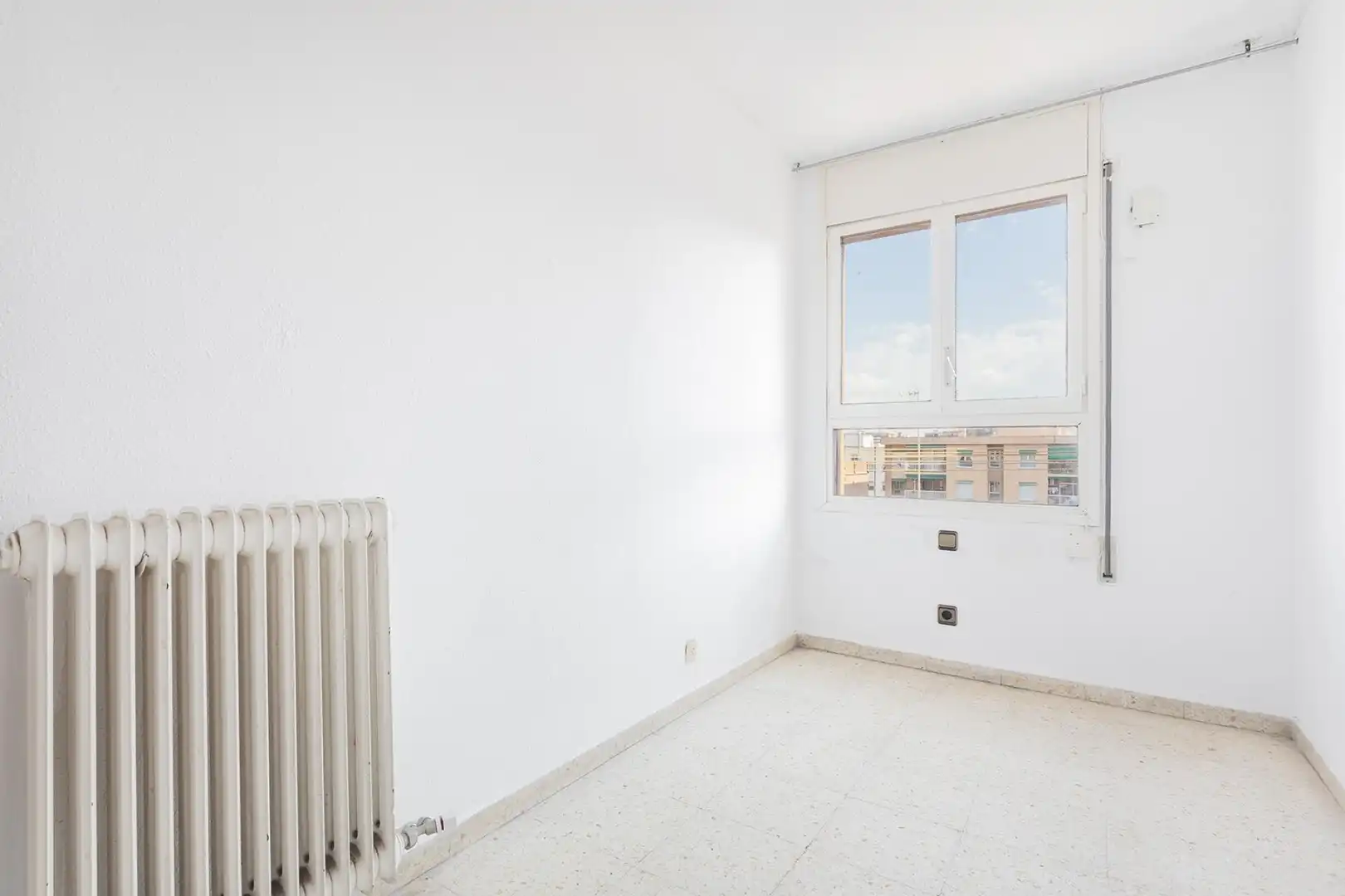 Schlafzimmer von Wohnung zum Verkauf in Barcelona mit Heizung, Terrasse und Balkon