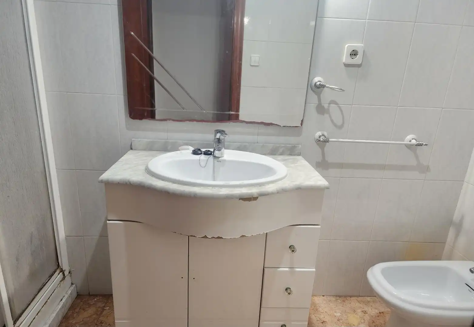 Baño de Piso en venta en Crevillent con Aire acondicionado y Balcón