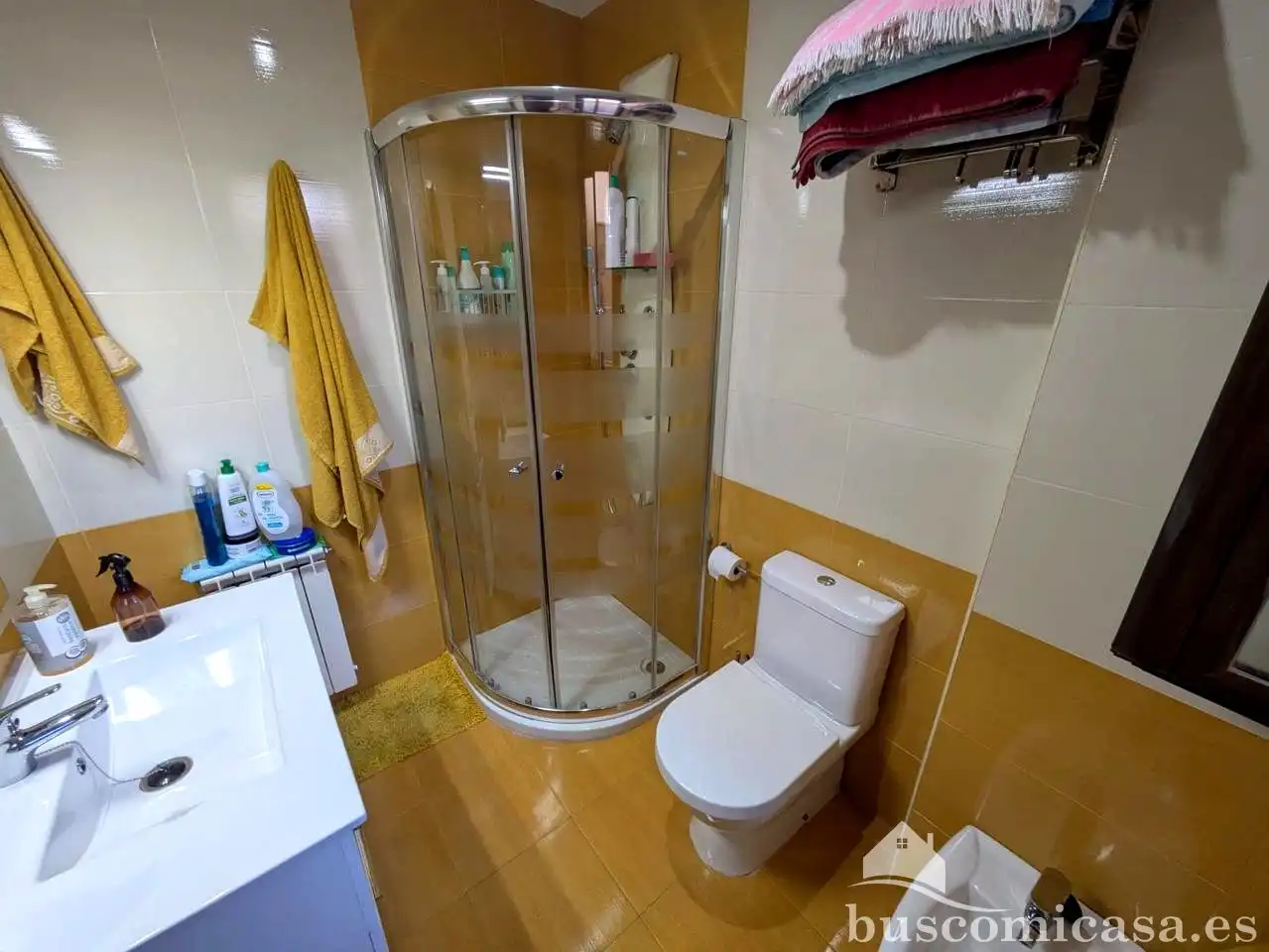 Bathroom of Flat for rent in Linares  with Air Conditioner, Terrace and Furnished