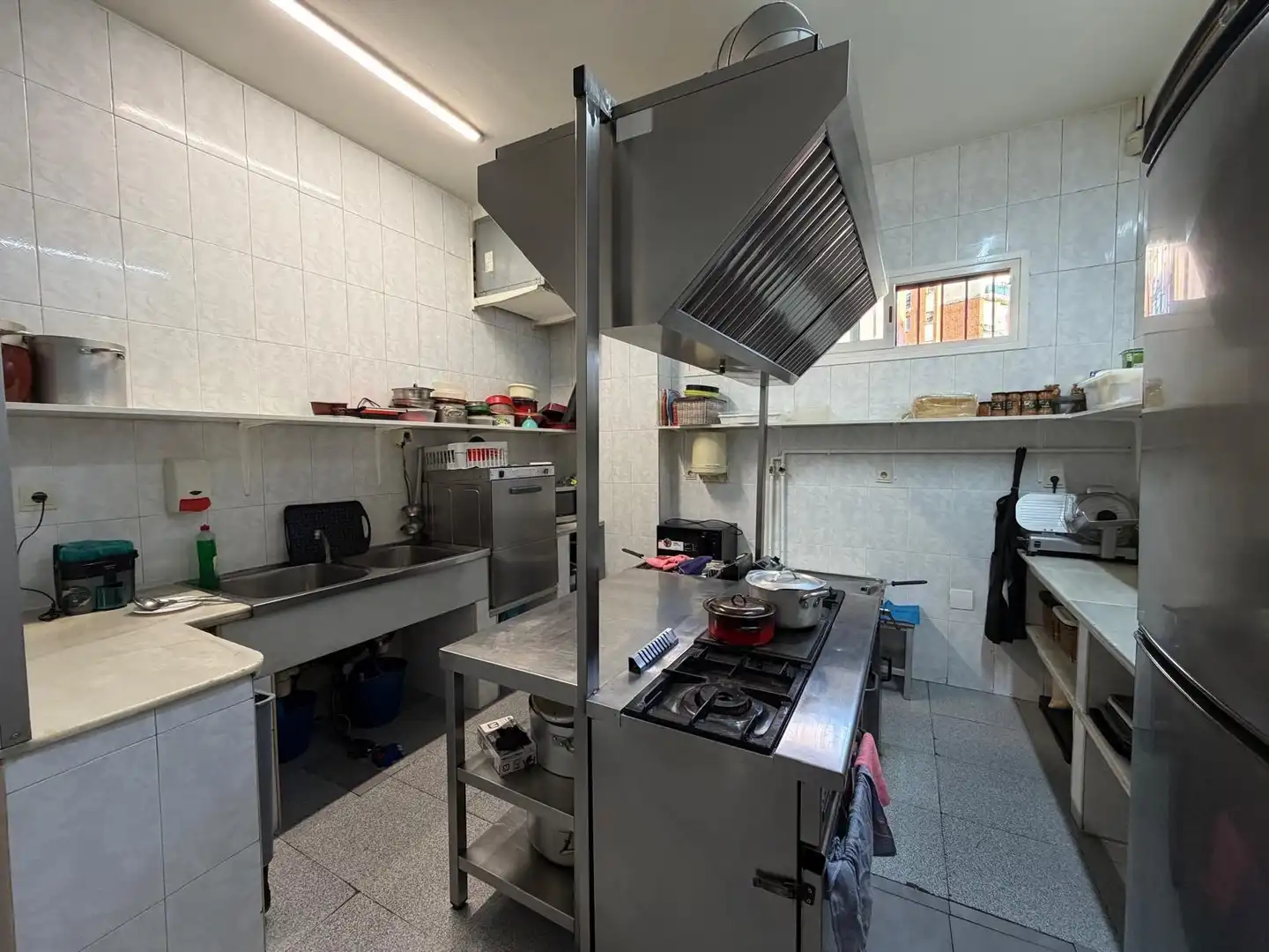 Cuina de Local en venda en Oviedo 