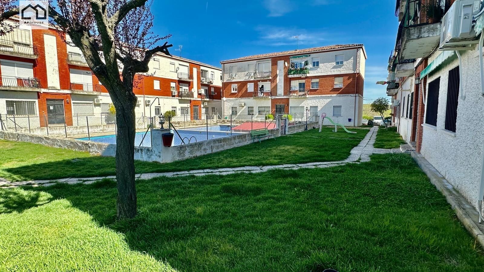 Vista exterior de Pis en venda en Maqueda