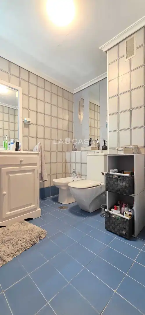Baño de Piso en venta en Valladolid con Calefacción y Trastero