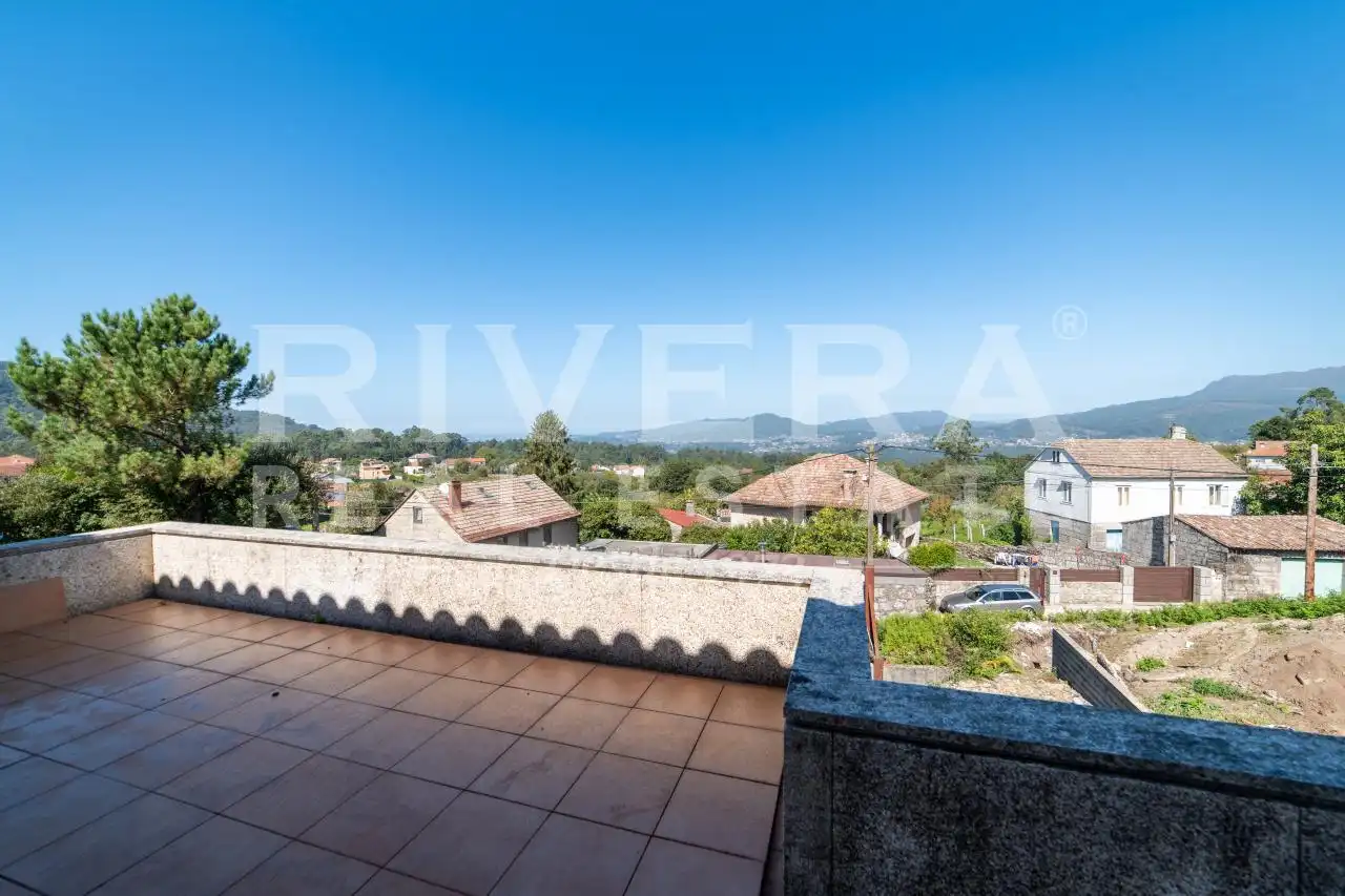 Terrassa de Casa o xalet en venda en Gondomar amb Calefacció, Jardí privat i Terrassa