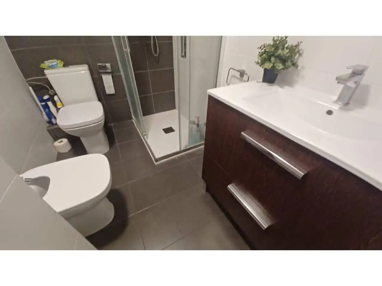 Bathroom of Flat for sale in Barcelona