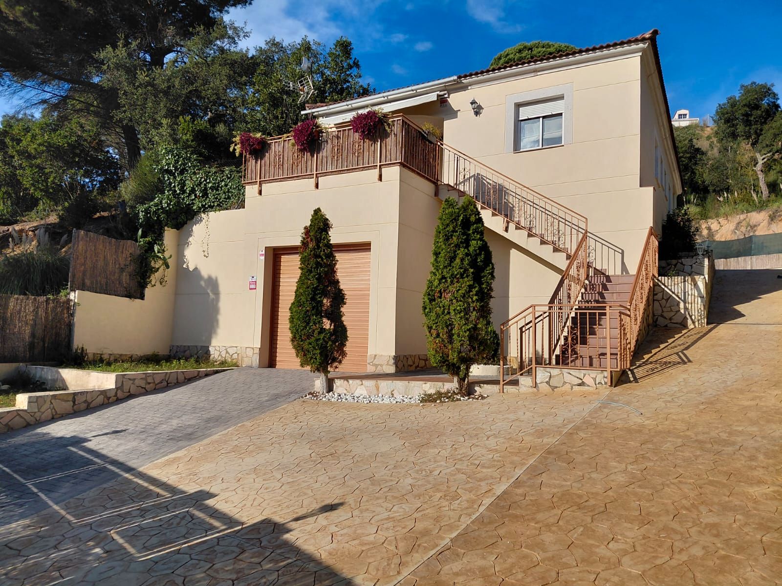 Exterior view of House or chalet for sale in Lloret de Mar  with Air Conditioner, Heating and Private garden