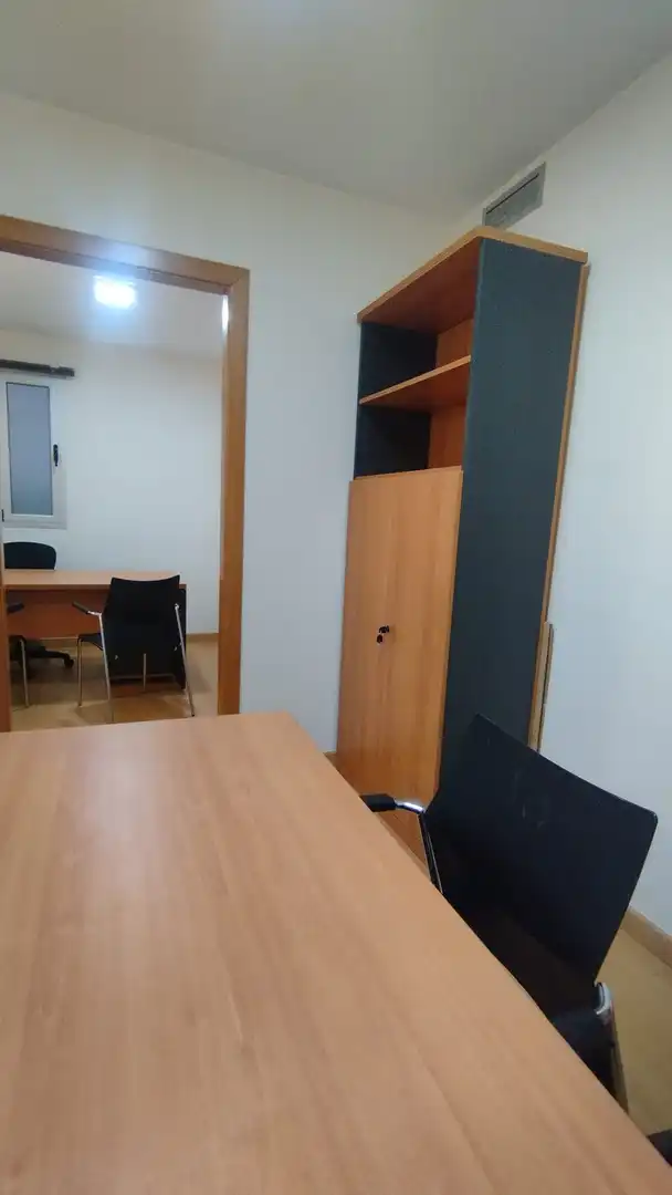 Office for rent in Barcelona  with Air Conditioner, Heating and Furnished