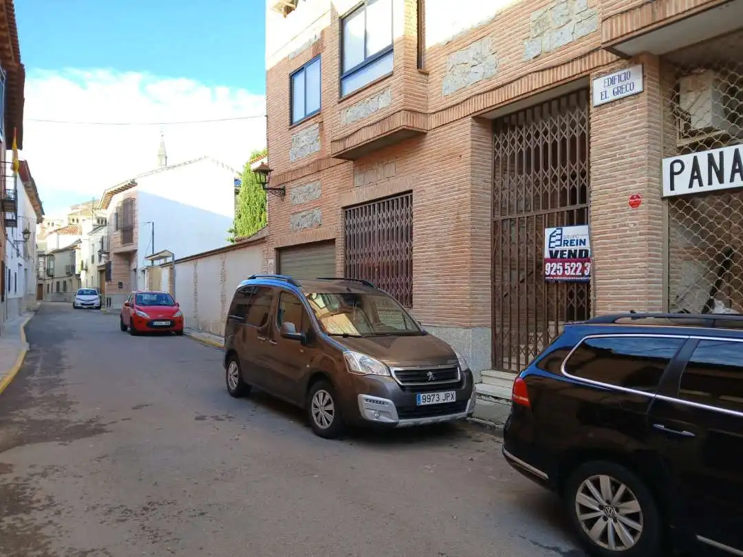 Parking of Commercial properties for sale in Yepes  with Air Conditioner