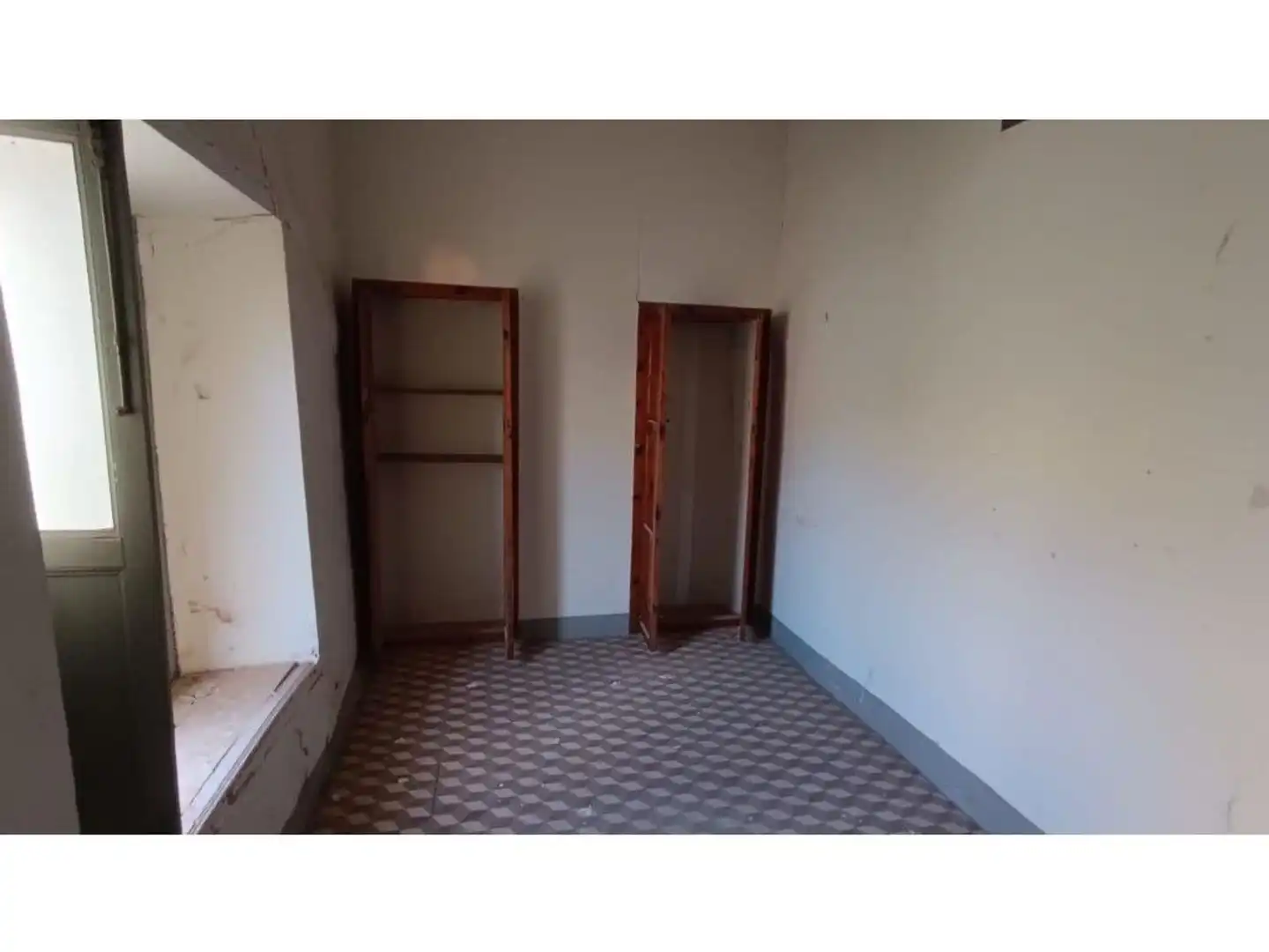Casa o xalet en venda en Villar del Arzobispo amb Terrassa i Balcó