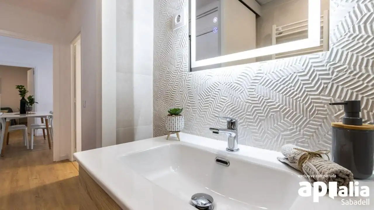 Baño de Piso en venta en Sabadell con Aire acondicionado, Calefacción y Parquet