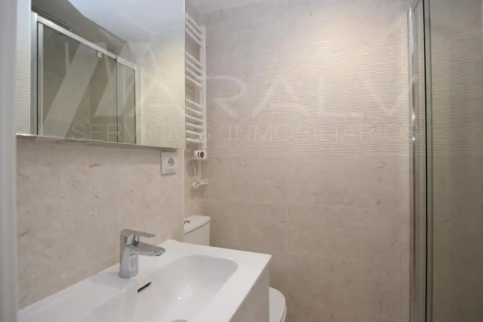Apartament amb ascensor en venda a Calle de los Relatores, imagen 17