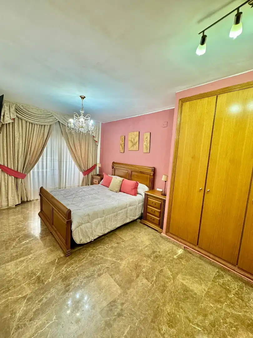 Schlafzimmer von Wohnung zum Verkauf in Valencia mit Klimaanlage