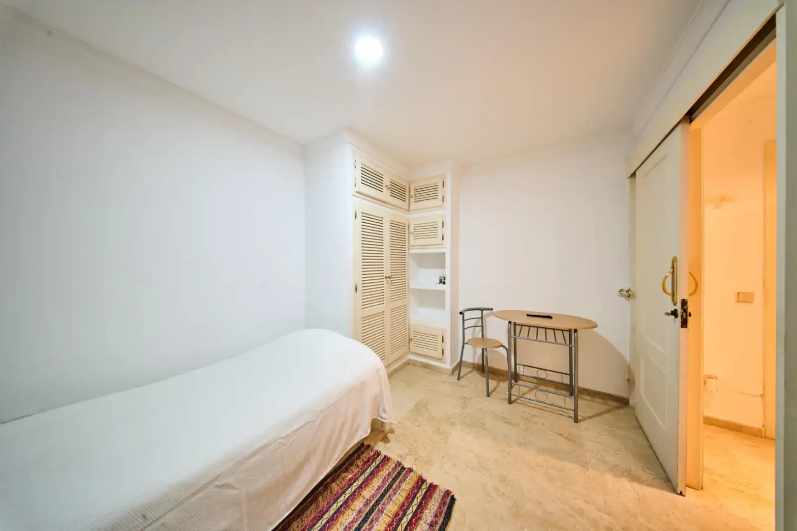 Habitación de Casa o chalet en venta en Marbella con Aire acondicionado, Calefacción y Jardín privado