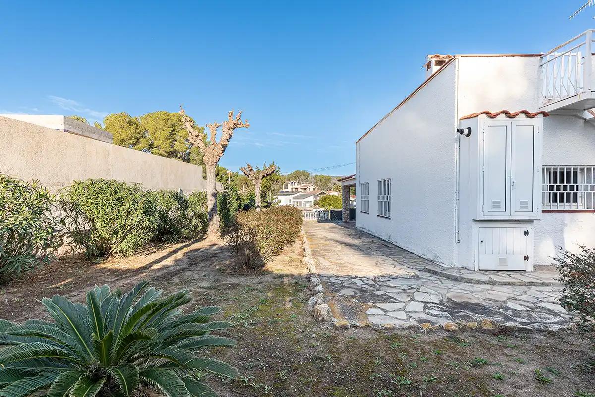 Exterior view of Houses for sale in Sant Pere de Ribes  with Heating, Terrace and Swimming Pool