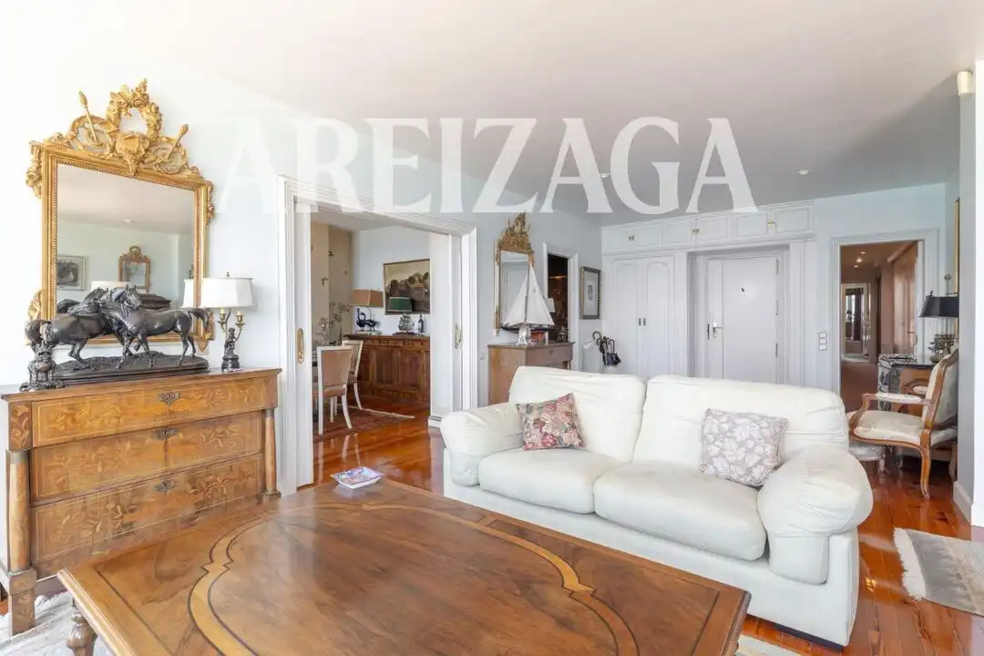 Piso con terraza en venta en Calle Zubieta, imagen 12