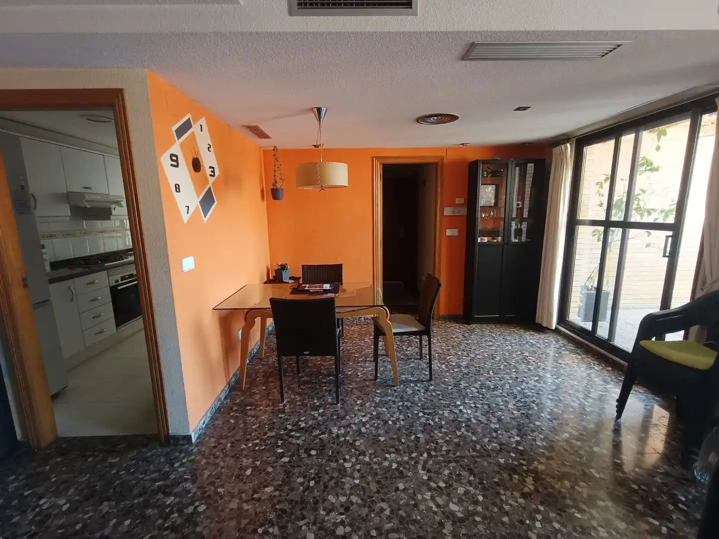 Dachboden zum Verkauf in Valencia mit Klimaanlage, Terrasse und Möbliert