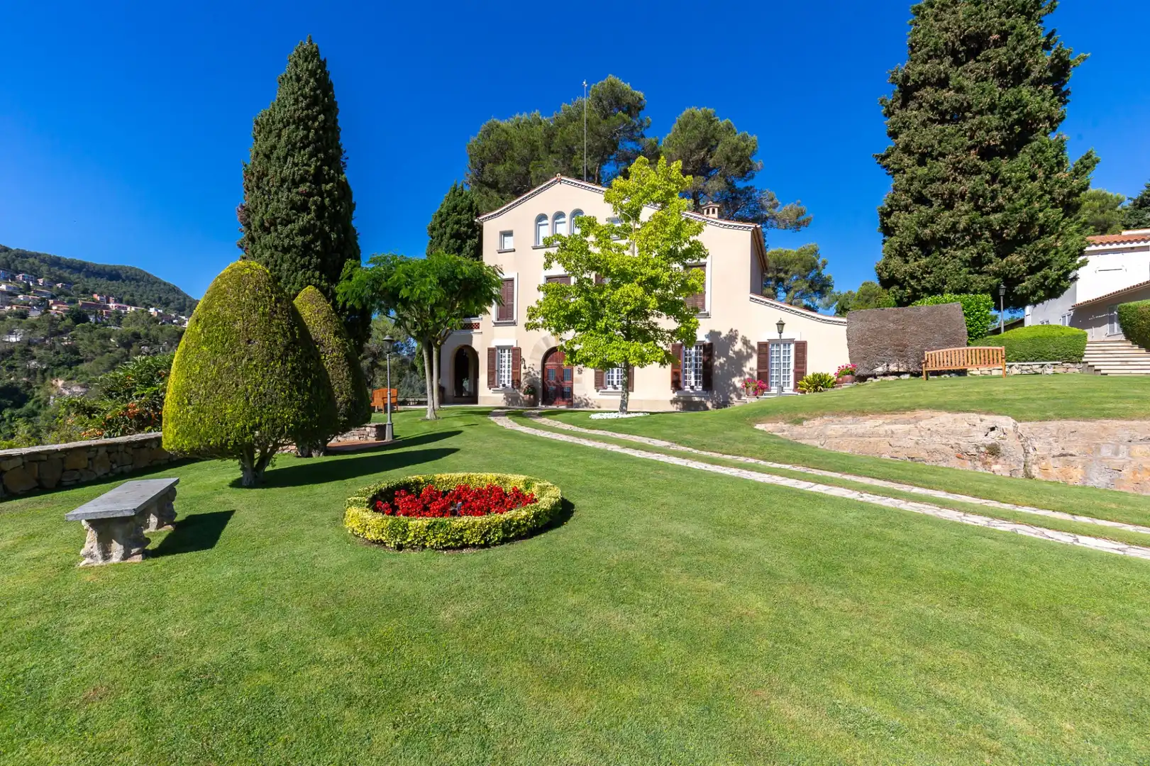 Vista exterior de Finca rústica en venda en Corbera de Llobregat amb Aire condicionat, Calefacció i Terrassa