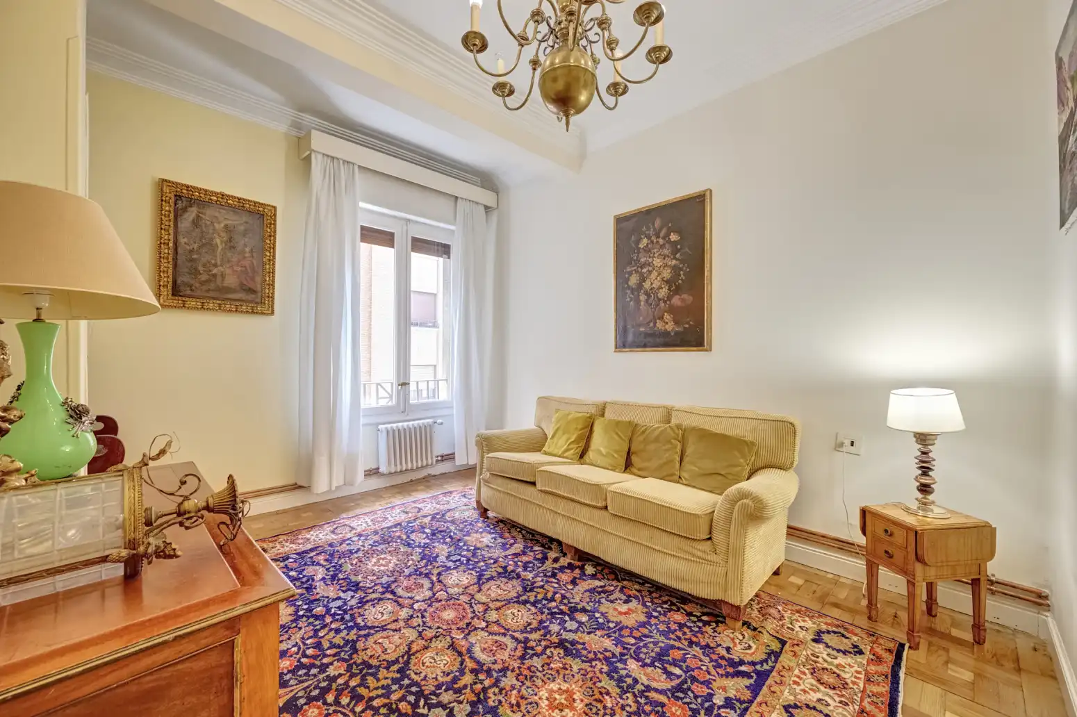 Sala d'estar de Pis en venda en  Pamplona / Iruña amb Calefacció, Parquet i Traster
