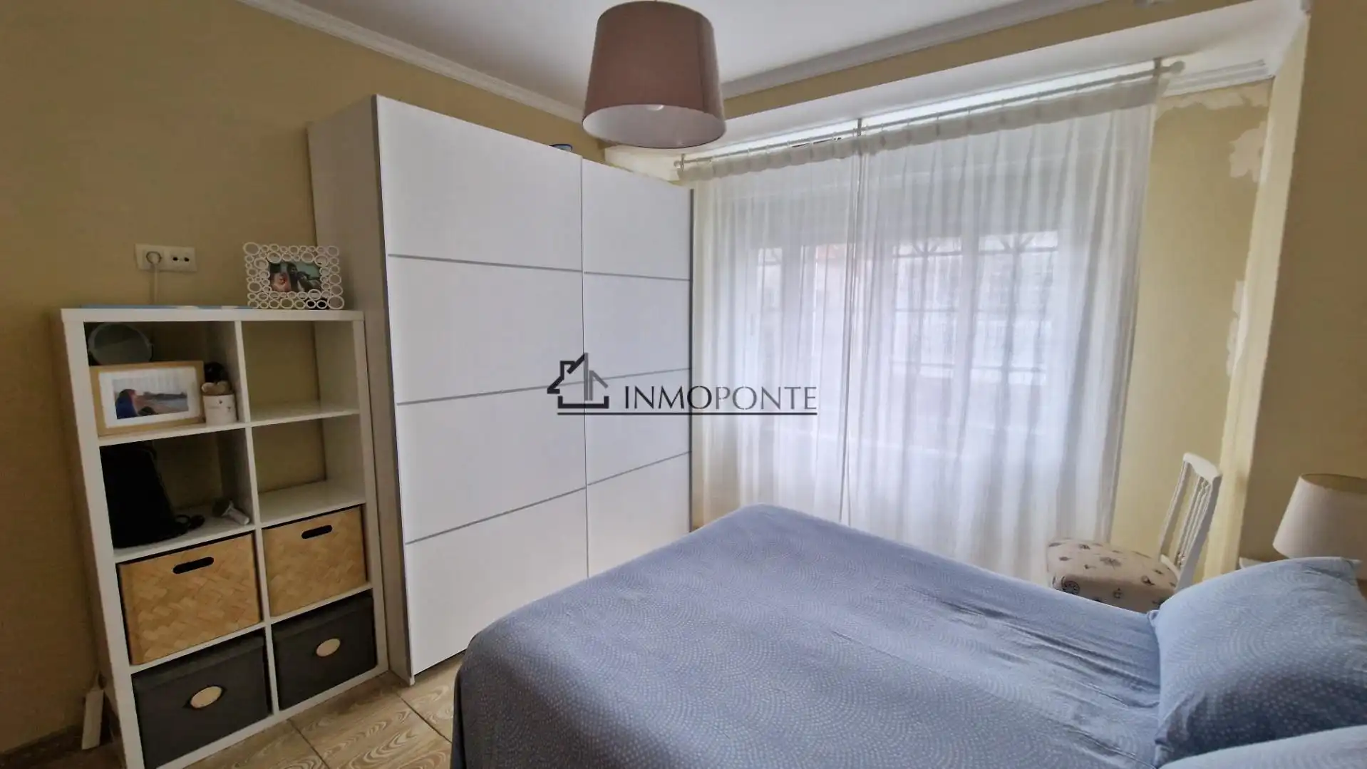 Dormitori de Casa adosada en venda en O Grove   amb Calefacció, Jardí privat i Traster