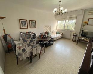 Living room of Flat for sale in Cerdanyola del Vallès  with Air Conditioner and Heating
