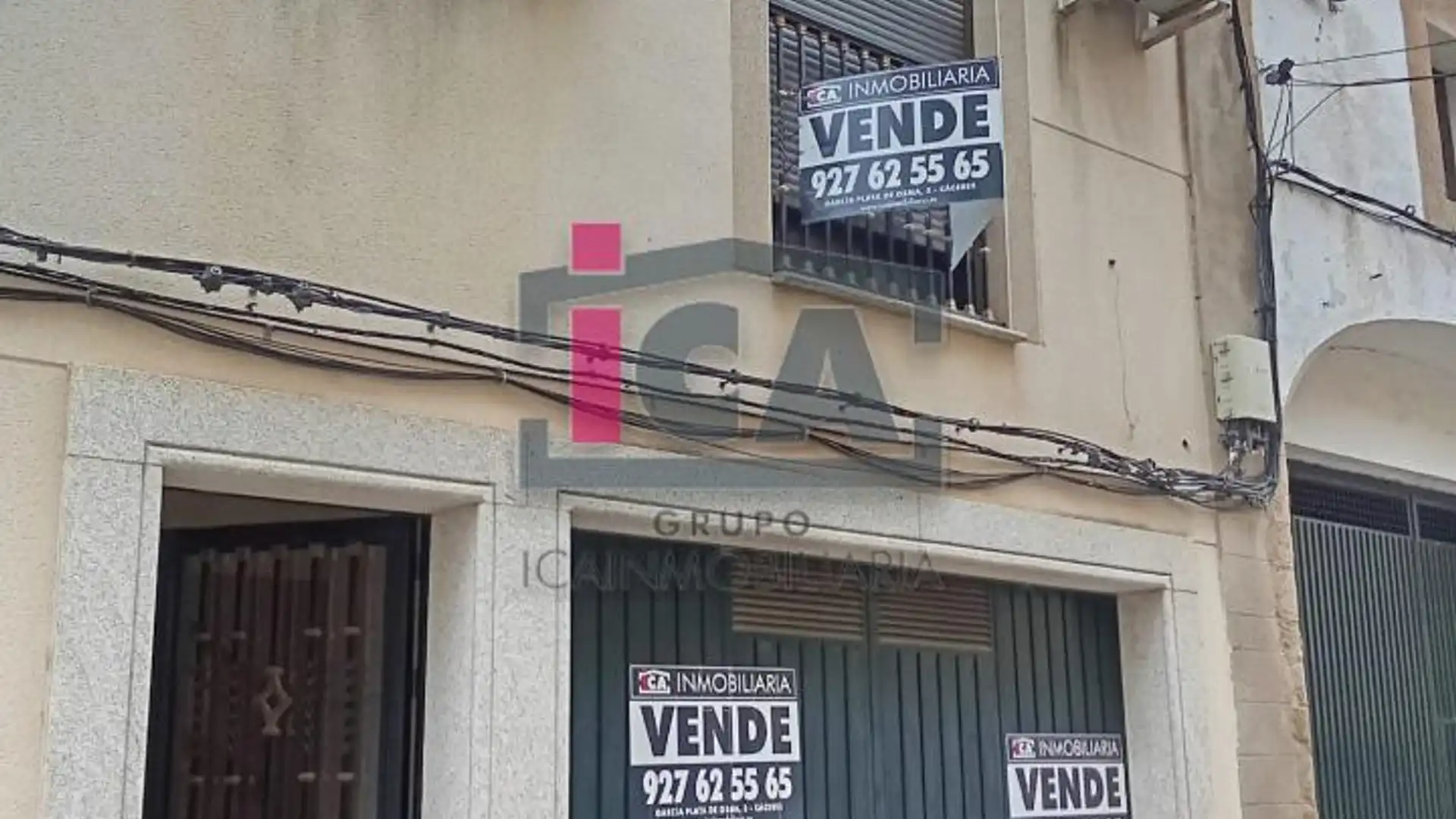 Vista exterior de Casa o chalet en venta en Arroyo de la Luz con Calefacción, Terraza y Trastero