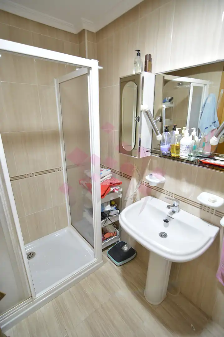Bathroom of Flat for sale in Carrión de Calatrava  with Air Conditioner, Heating and Furnished