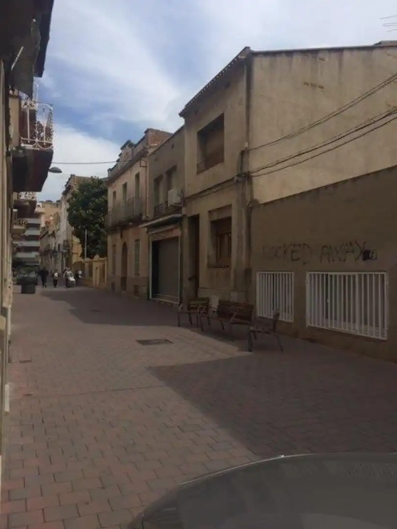 Casa adosada en venta en JOSEP FOLQUE, Molins de Rei