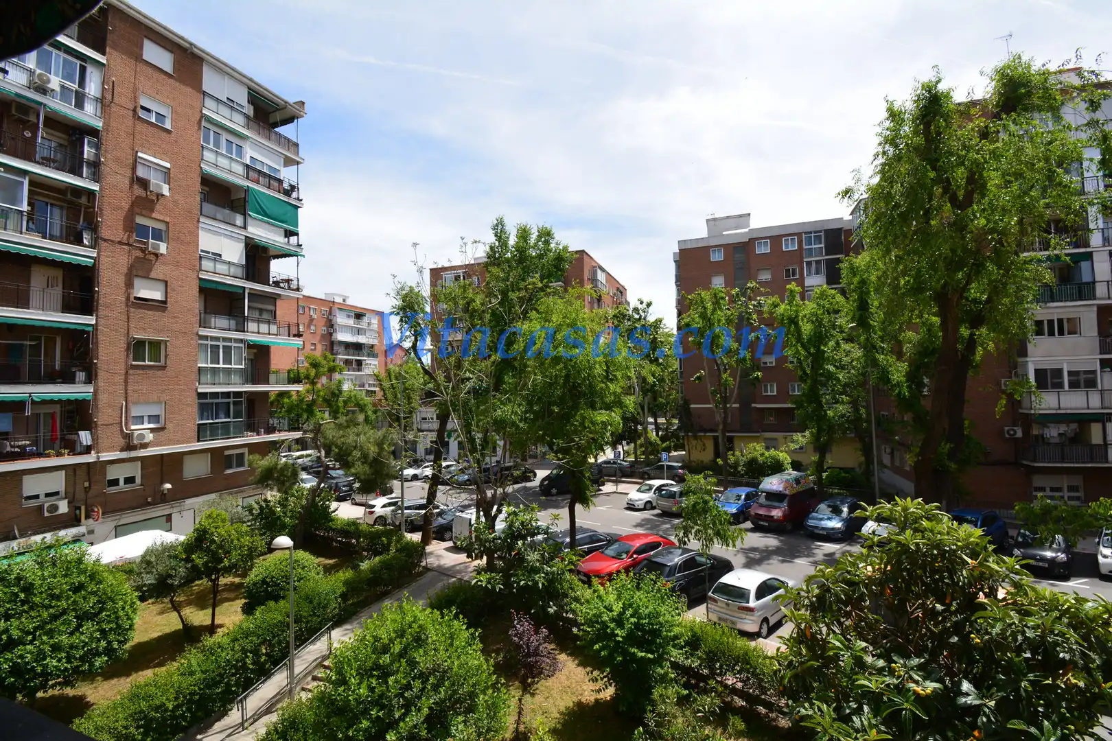 Vista exterior de Pis en venda en Madrid amb Calefacció, Parquet i Terrassa