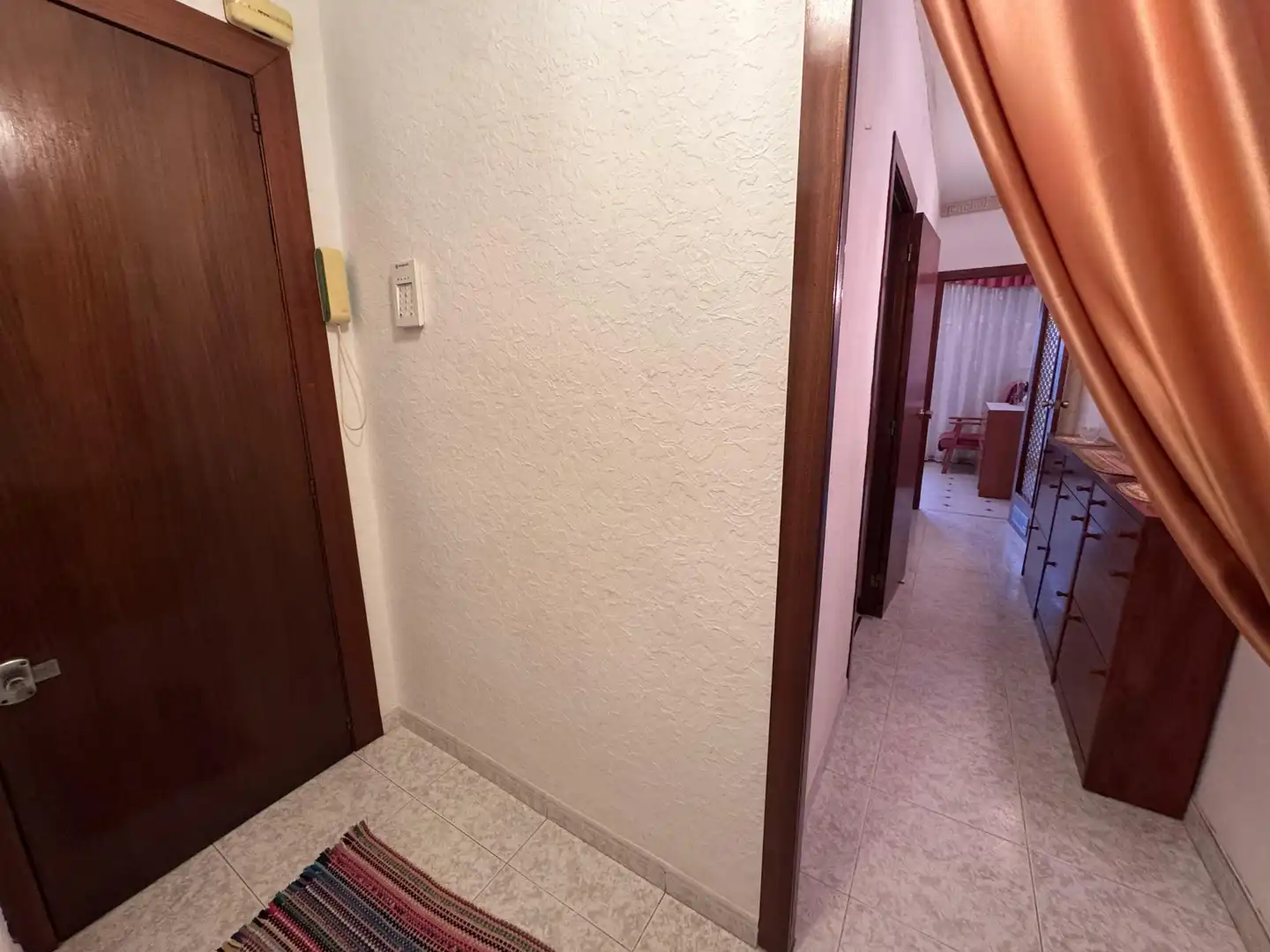 Piso en venta en El Raval, Ciutat Vella