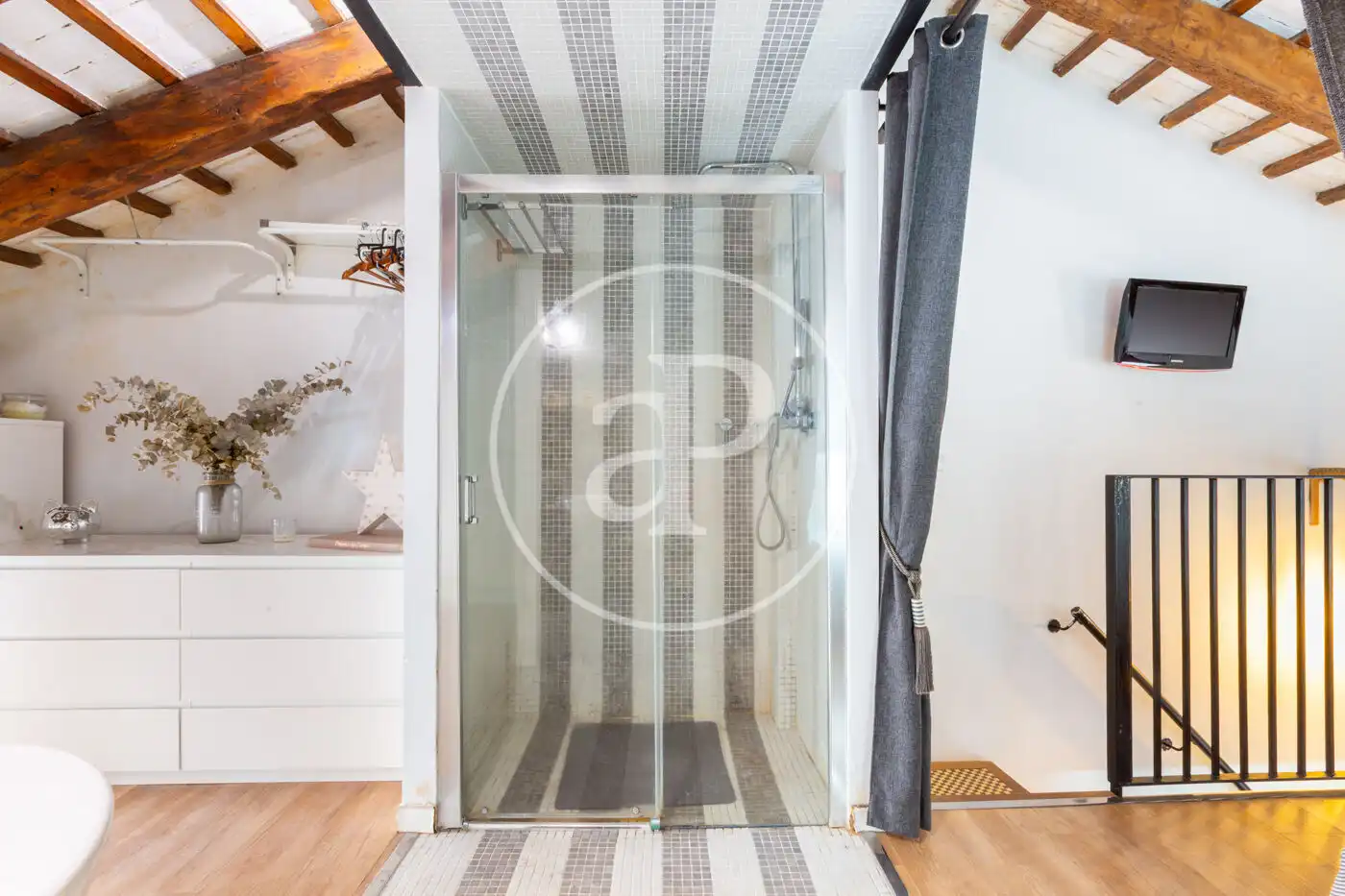 Badezimmer von Einfamilien-Reihenhaus zum Verkauf in Valencia mit Klimaanlage, Heizung und Terrasse