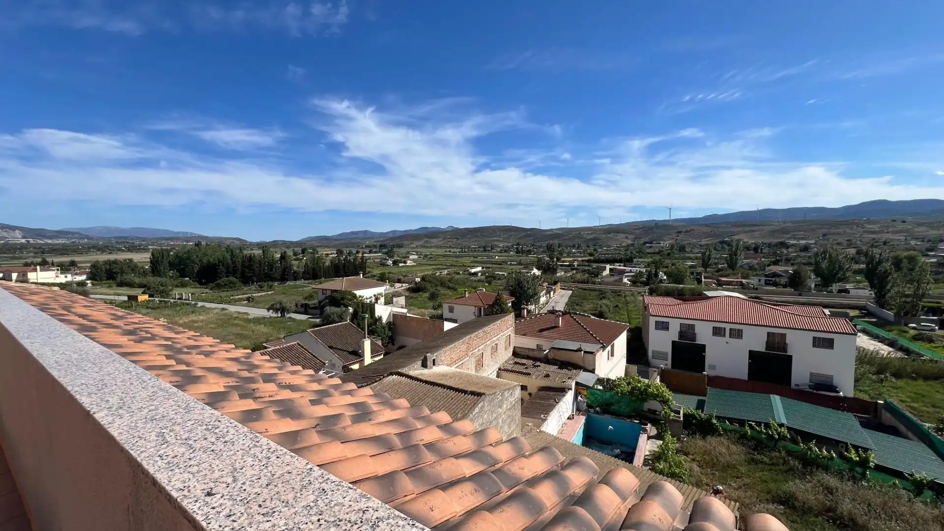 Vista exterior de Piso en venta en Padul con Calefacción y Trastero