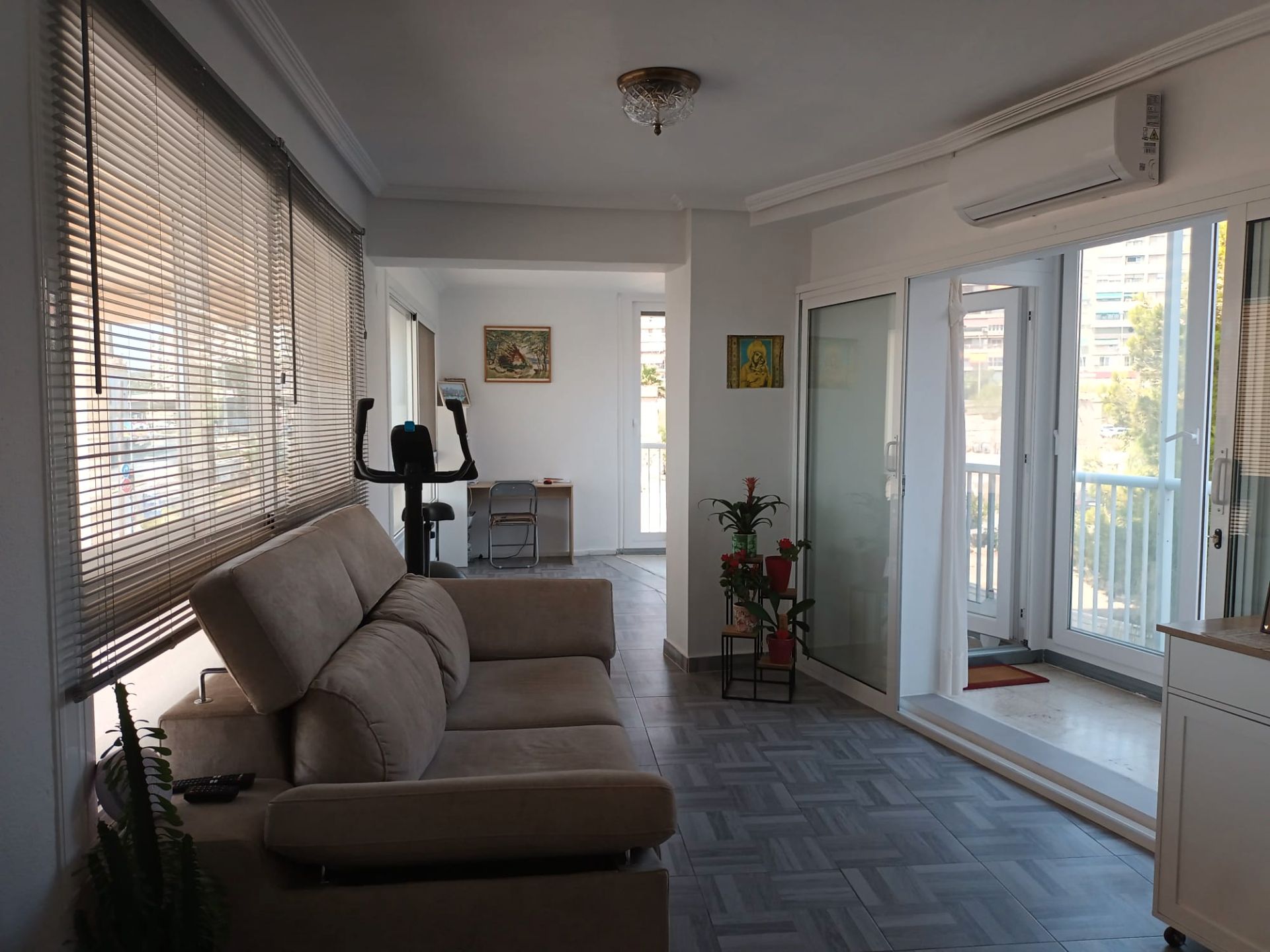 Flat for sale in Alicante / Alacant  with Air Conditioner, Heating and Terrace