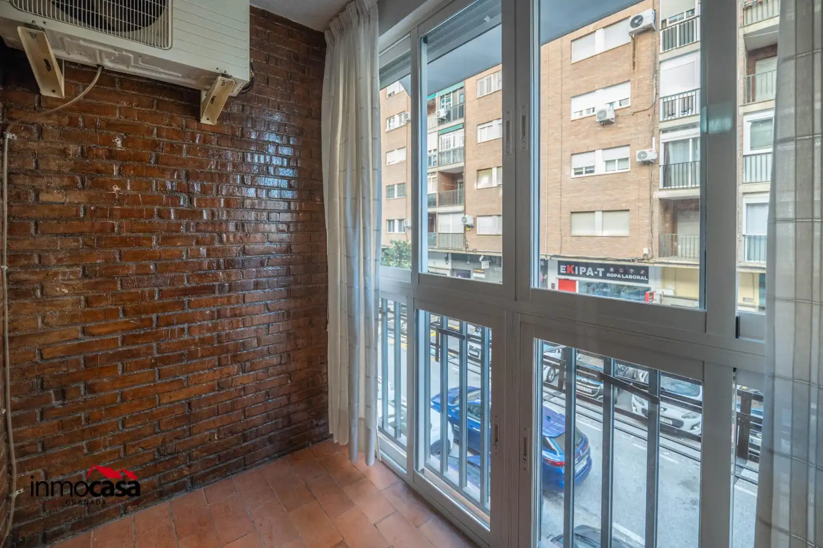 Bedroom of Flat for sale in Granada  with Air Conditioner, Heating and Balcony