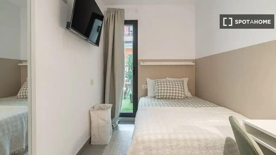 Habitación de Piso para compartir en Barcelona con Aire acondicionado, Calefacción y Terraza