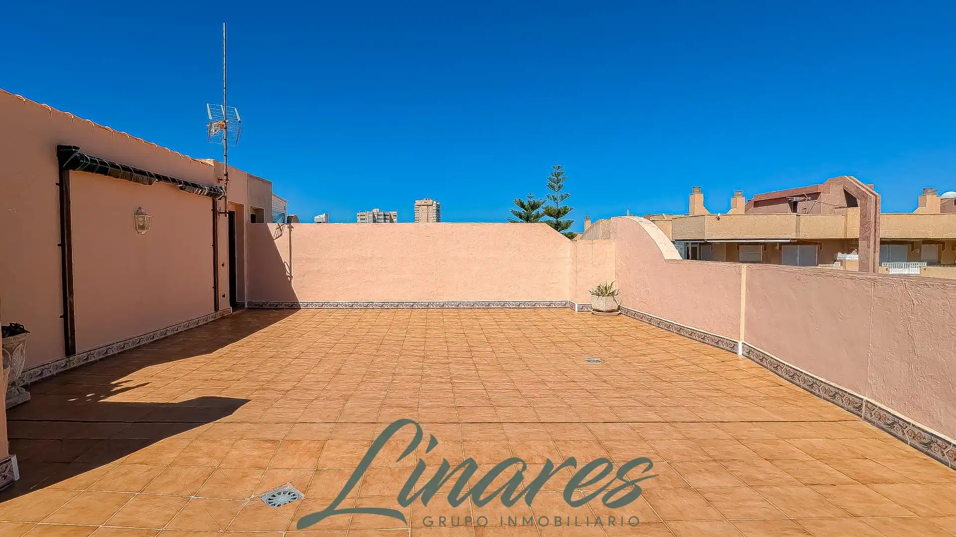 Terrassa de Àtic en venda en La Manga del Mar Menor amb Terrassa i Moblat