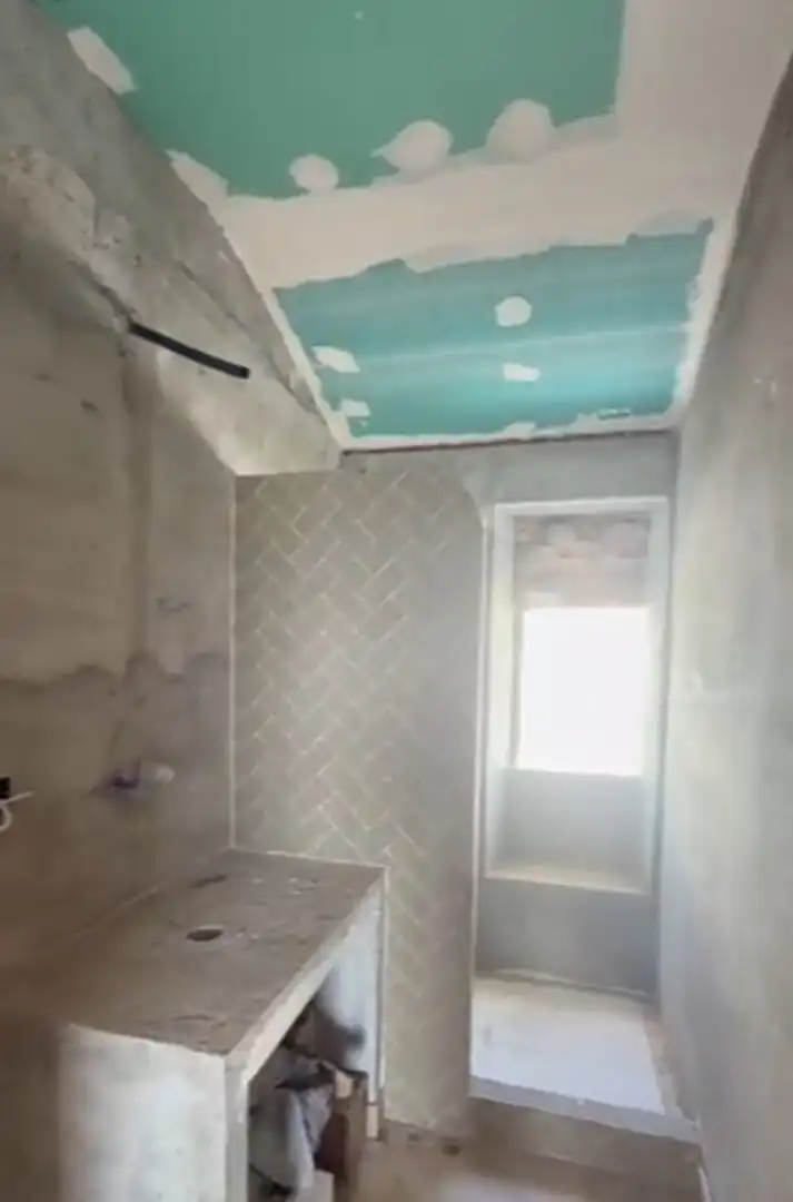 Badezimmer von Gebäude zum Verkauf in Algeciras