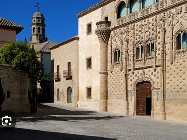 Hotel con ascensore in vendita a Baeza