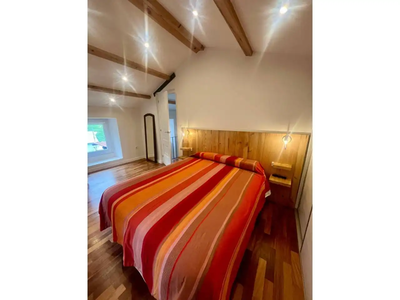 Schlafzimmer von Haus oder Chalet zur Miete in Miño mit Heizung, Privatgarten und Schwimmbad