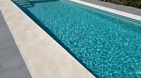 Villa con dos viviendas independientes, terreno muy amplio, piscina privada, imagen 4