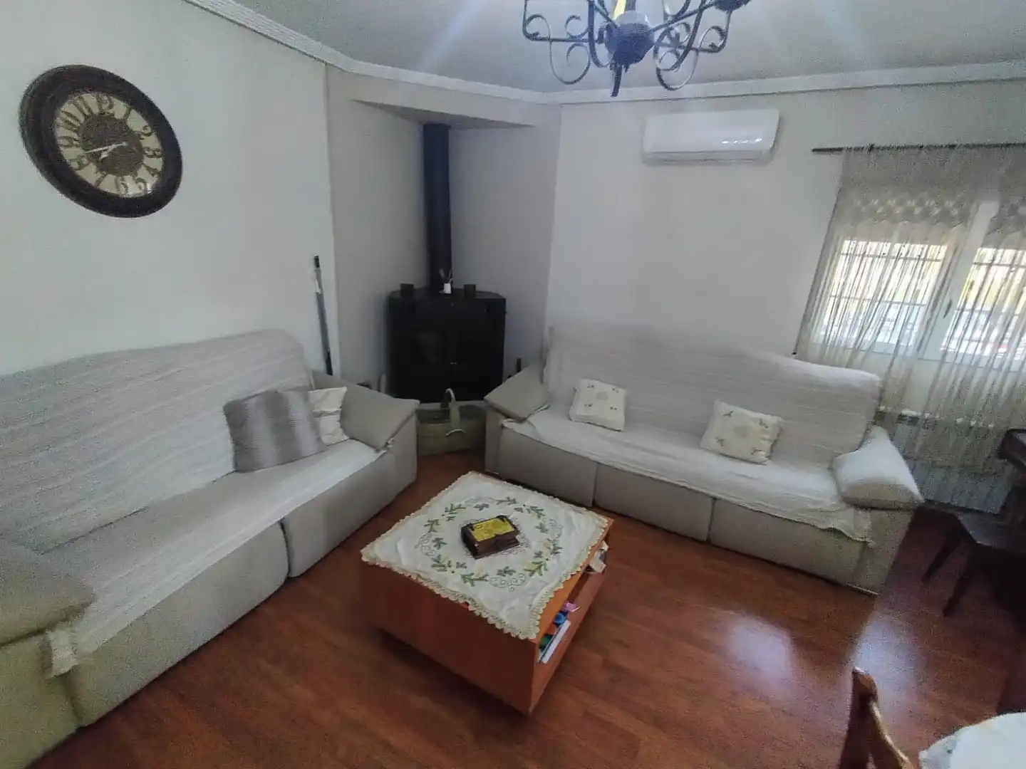 Living room of Houses for sale in Elda  with Air Conditioner, Heating and Private garden