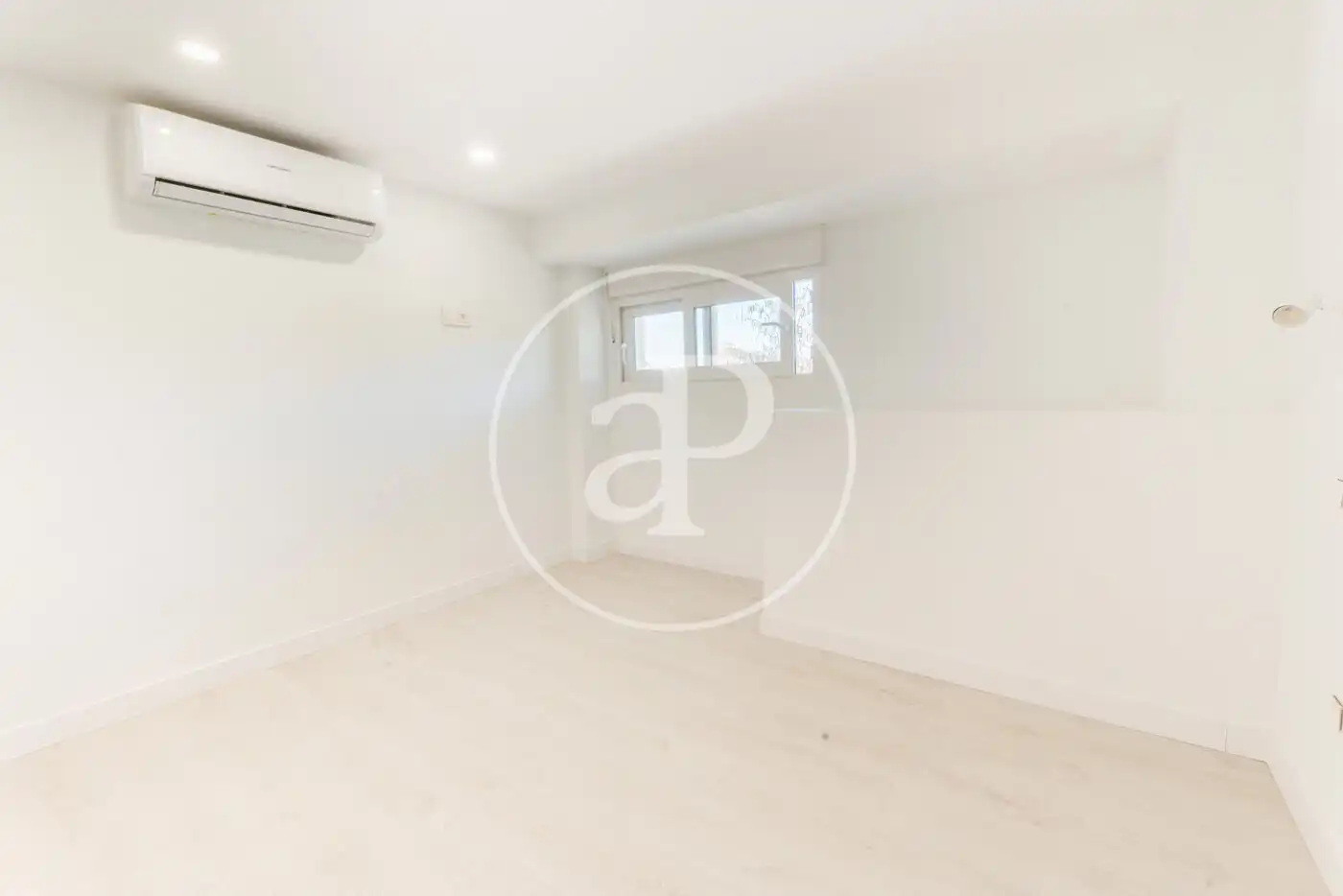 Piso en venta en Madrid con Aire acondicionado, Calefacción y Piscina comunitaria