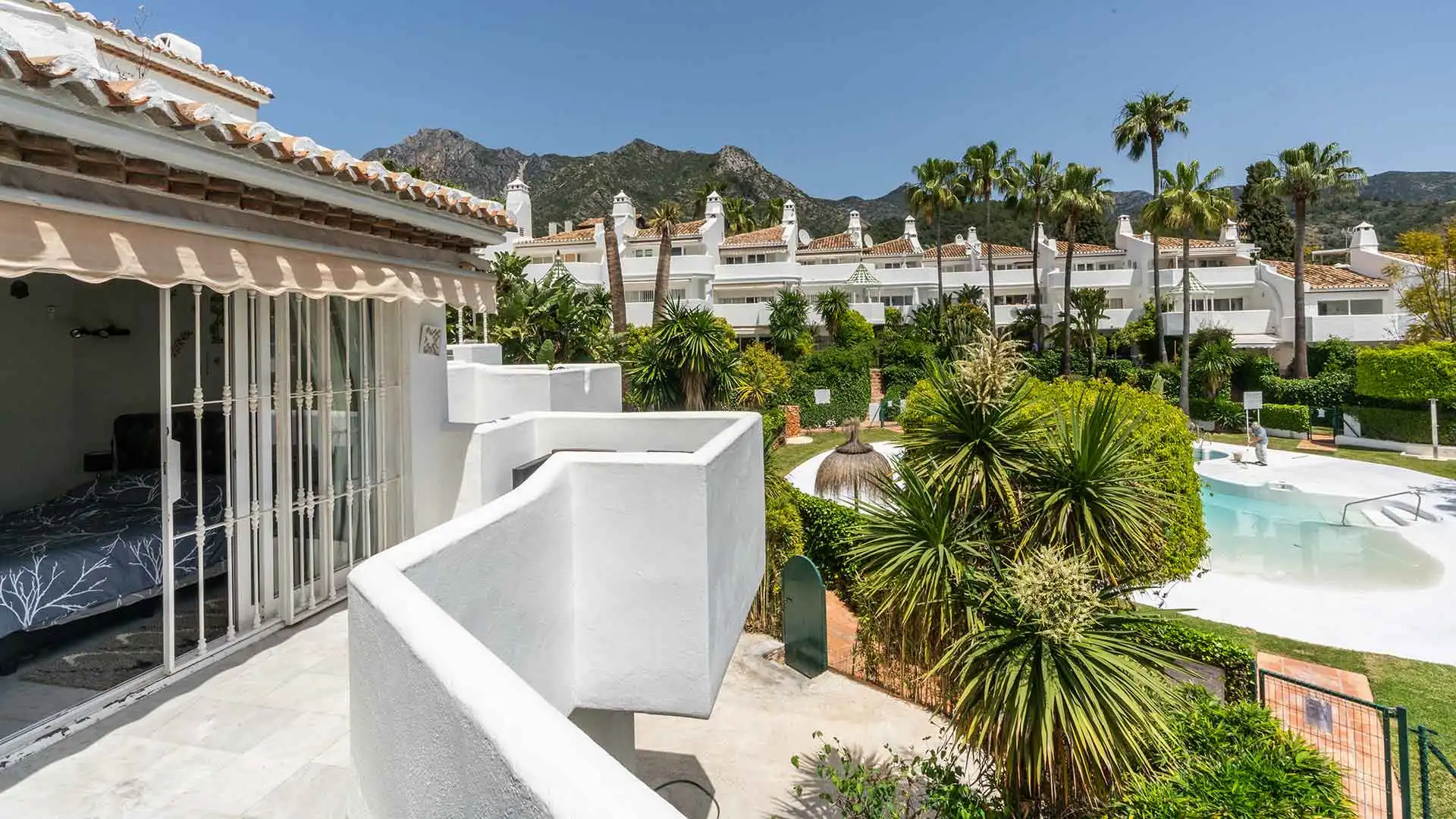 Jardí de Casa adosada en venda en Marbella amb Aire condicionat, Jardí privat i Terrassa