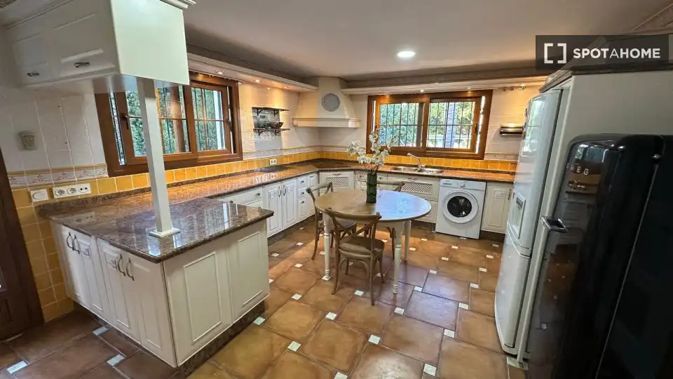 Kitchen of Flat for rent in Alhaurín de la Torre  with Air Conditioner, Heating and Furnished