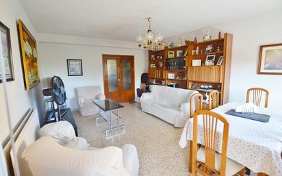 Living room of Flat for sale in  Madrid Capital