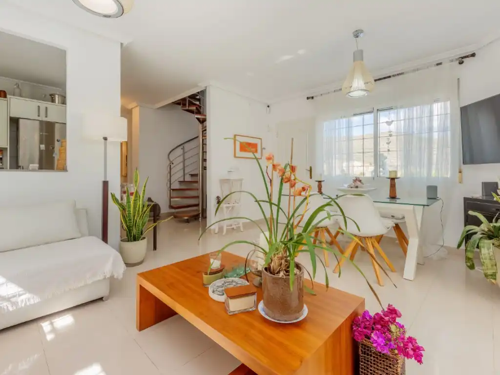 Living room of Houses for sale in El Campello  with Air Conditioner, Private garden and Terrace
