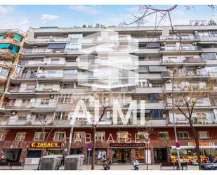 Exterior view of Flat for sale in  Barcelona Capital  with Air Conditioner and Balcony