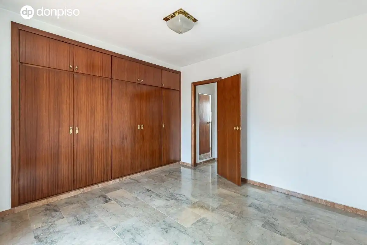 Piso con ascensor en venta en Calle MARQUES DE MONDEJAR, imagen 13