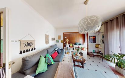 Living room of Flat for sale in  Barcelona Capital  with Balcony